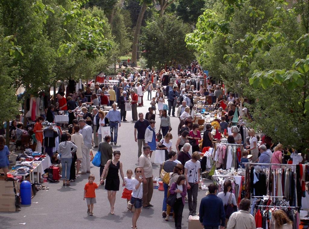 Grand Vide Greniers Paris Apprentis D Auteuil En Le De France