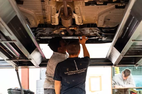 Mécanique auto château des Vaux