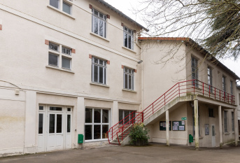 Bâtiment du lycée professionnel Saint-François d'Assise
