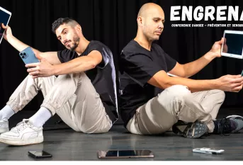 Les danseurs de la compagnie L'Embardée