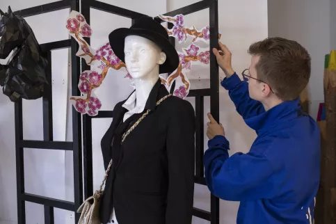 ARTISANAT ET METIERS D'ART OPTION MARCHANDISAGE VISUEL (BAC PRO)