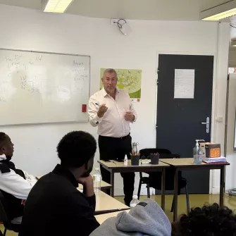 Vincent Benard face aux jeunes du BOOST O2R