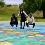 Les jeunes investis dans le projet Objectif Clique posant ensemble
