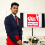 Jeune homme en formation Restauration